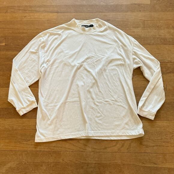 Highland Outfitters white crewneck long sleeve T-shirt size XL
 b11 - Picture 1 of 4